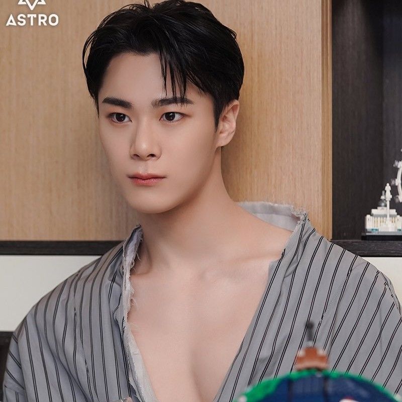 Behind-the-scenes cut of Moonbin (ASTRO)