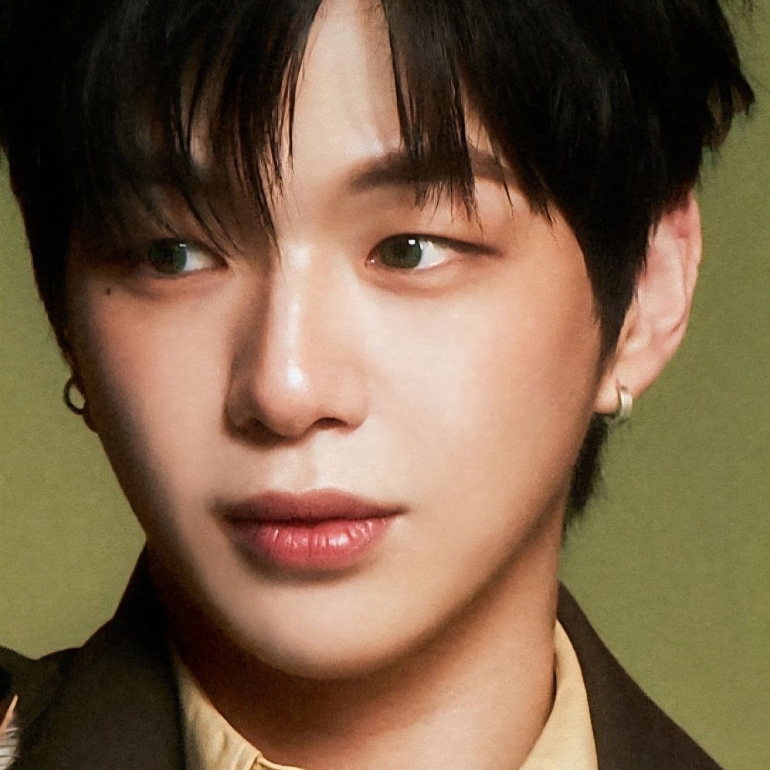 강다니엘의 비하인드 컷