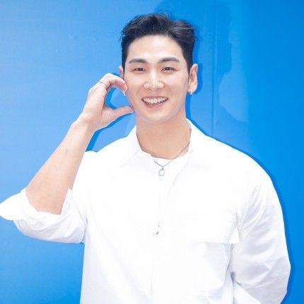 백호의 비하인드 컷