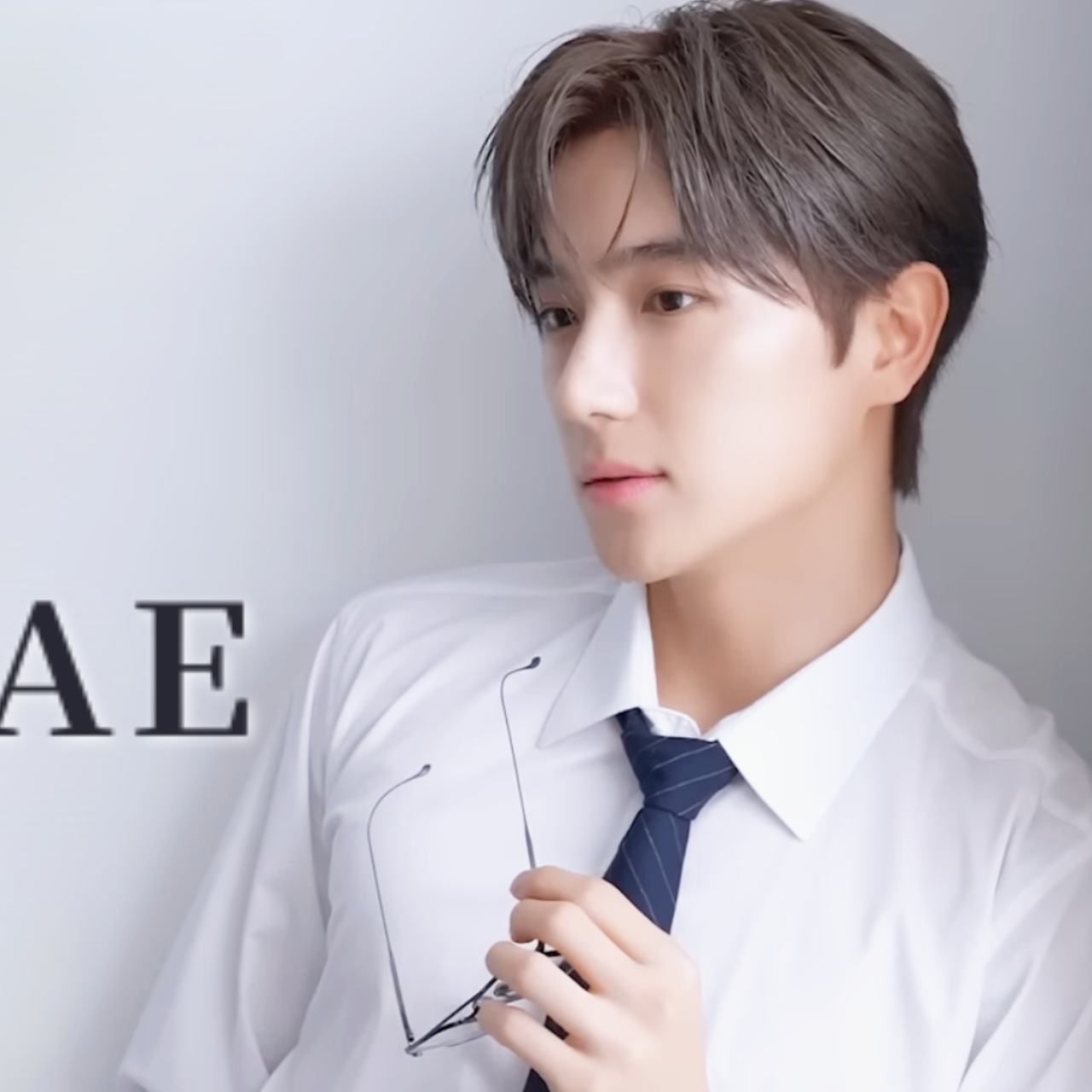 Behind-the-scenes cut of Hyunjae (THE BOYZ)