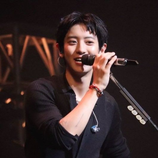 Foto aktivitas terbaru EXO