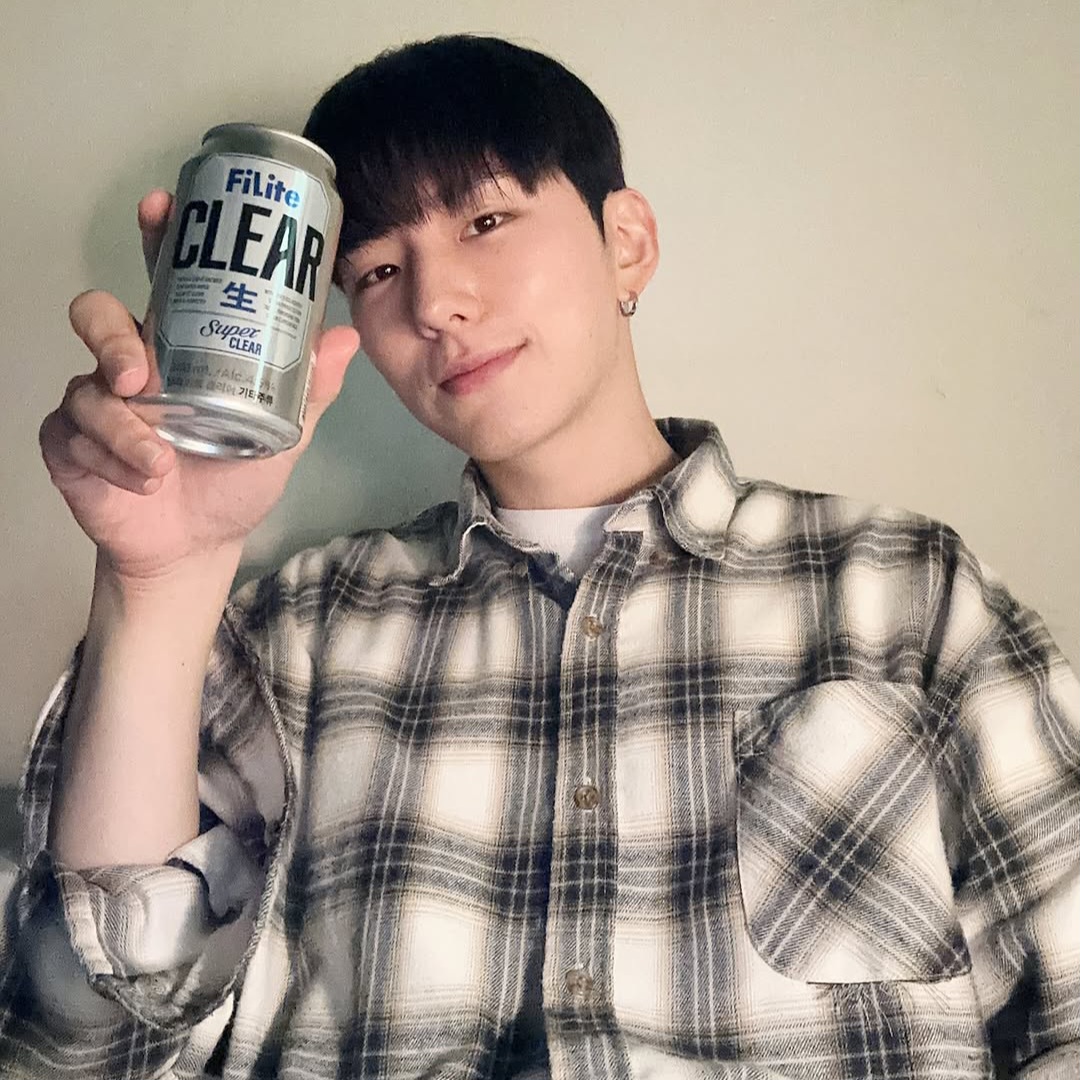 A moment captured by Kihyun (MONSTA X)'s fan
