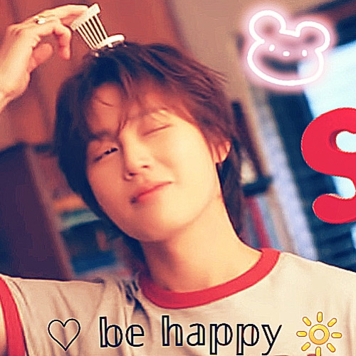 A moment captured by Ha Sungwoon's fan