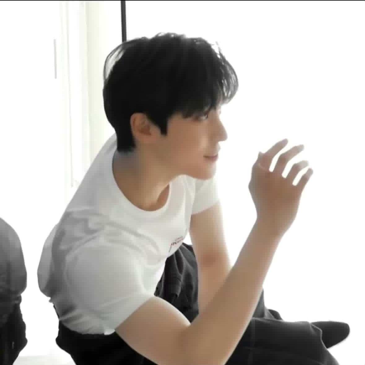 Latest photo of Yunho (ATEEZ)