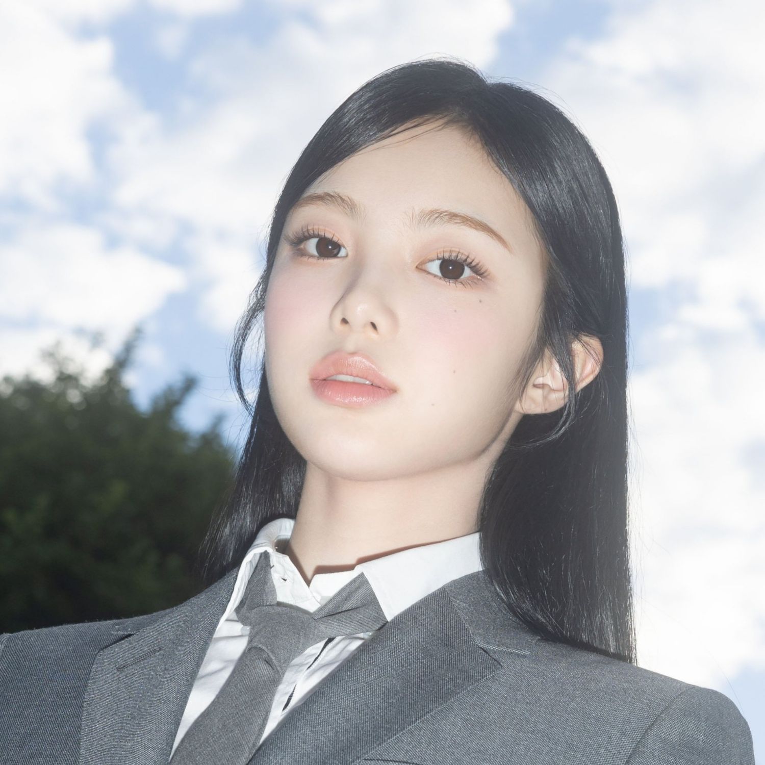 Behind-the-scenes cut of Ian (Hearts2Hearts)