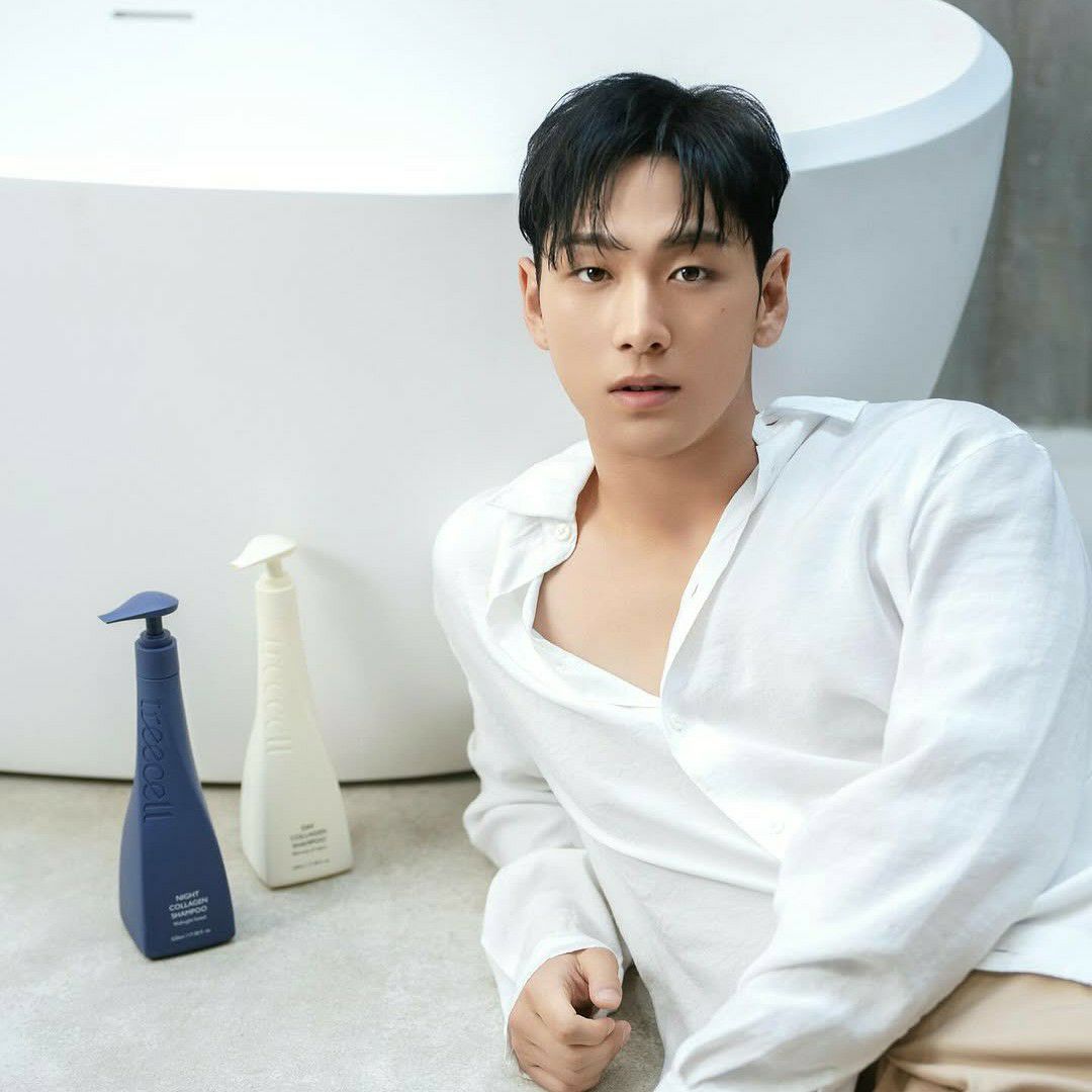 Foto aktivitas terbaru Baekho