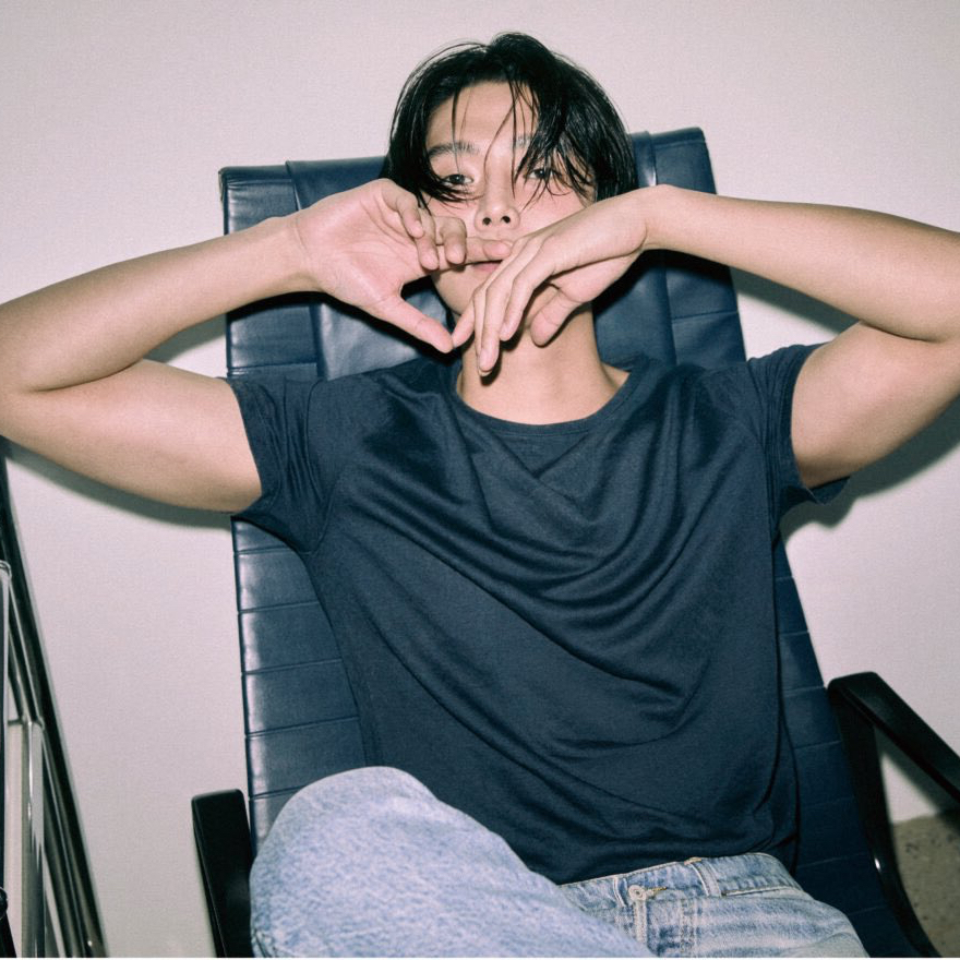 A moment captured by Rowoon's fan