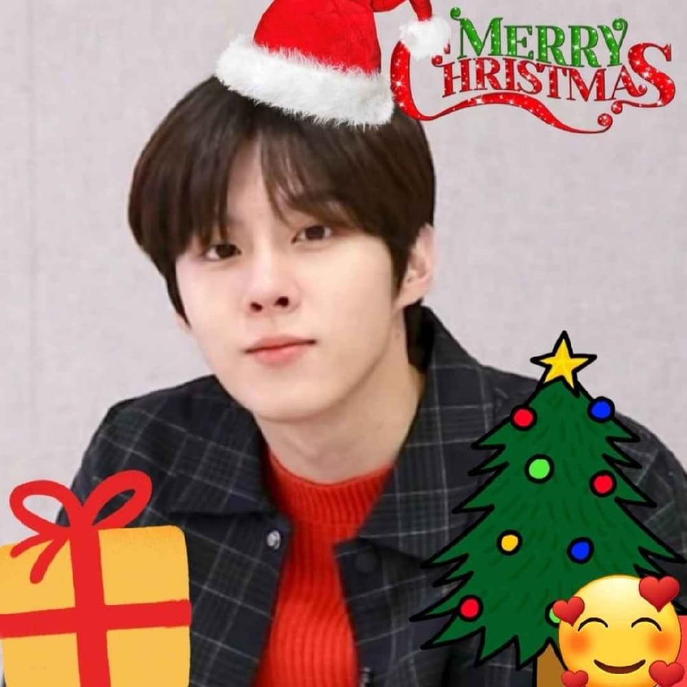 Latest photo of Kim Wooseok