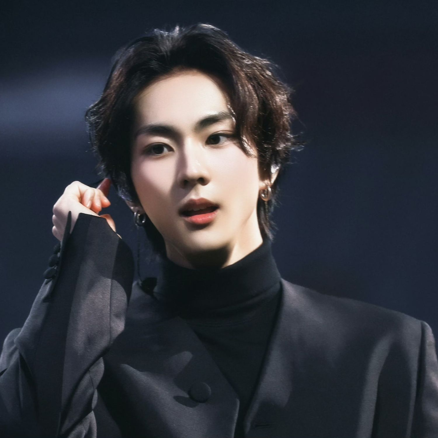 Behind-the-scenes cut of Jungwon (ENHYPEN)