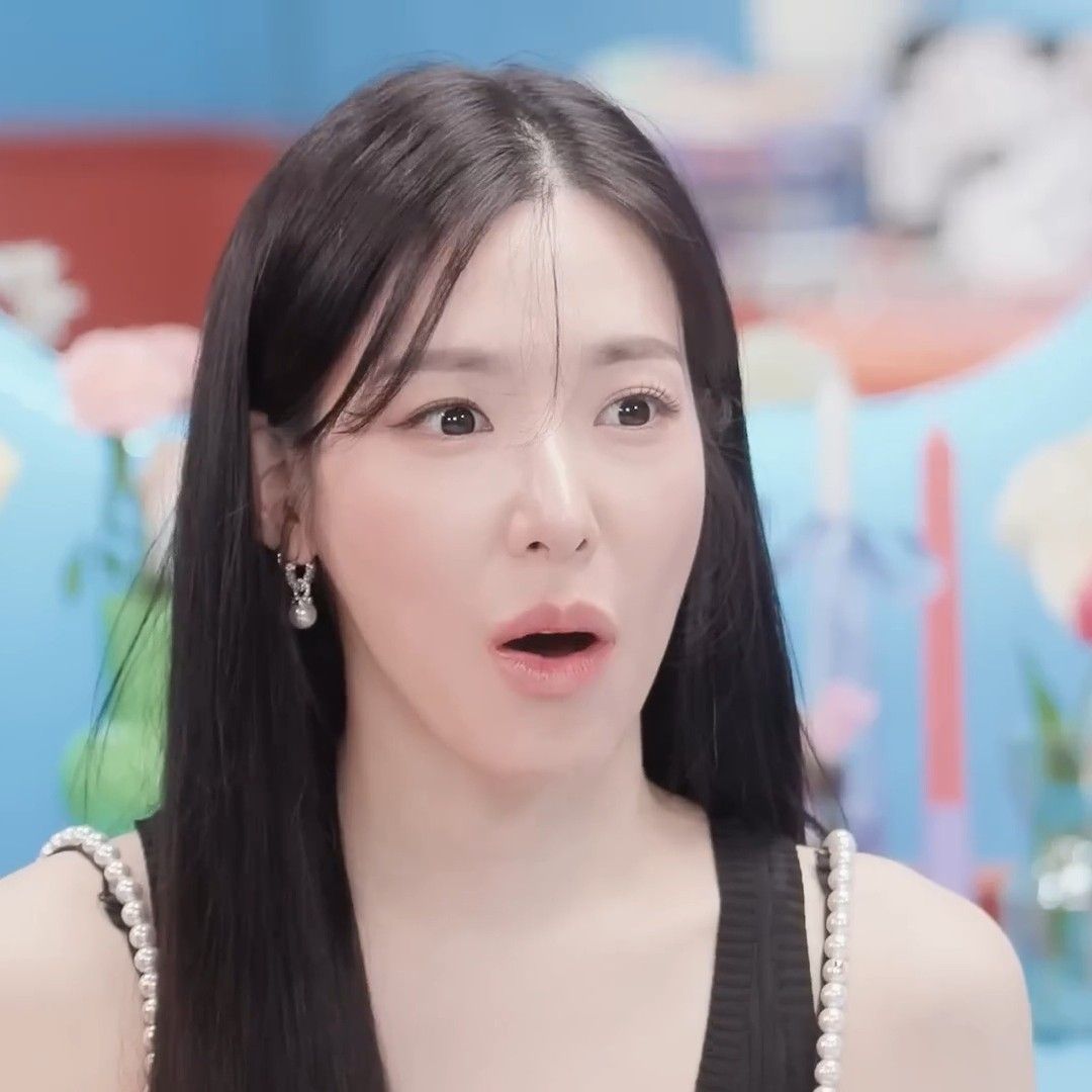 A moment captured by Tiffany Young (Girls' Generation)'s fan