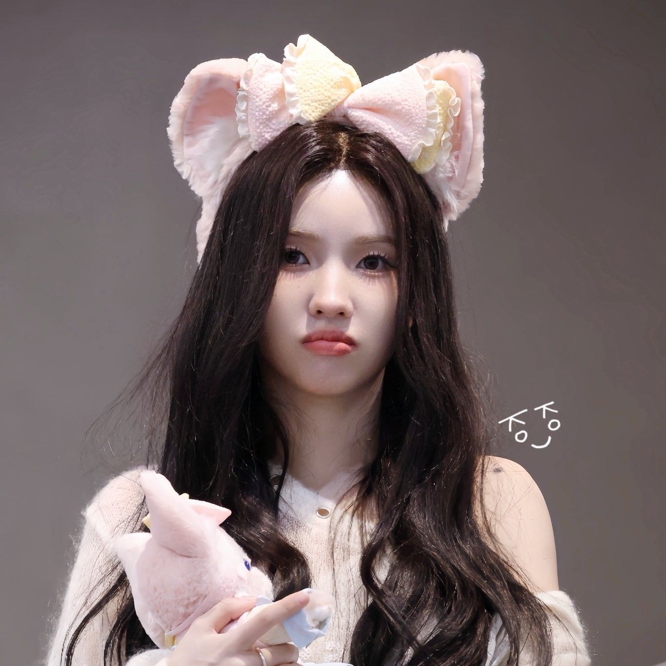 Latest photo of Soyeon (i-dle)
