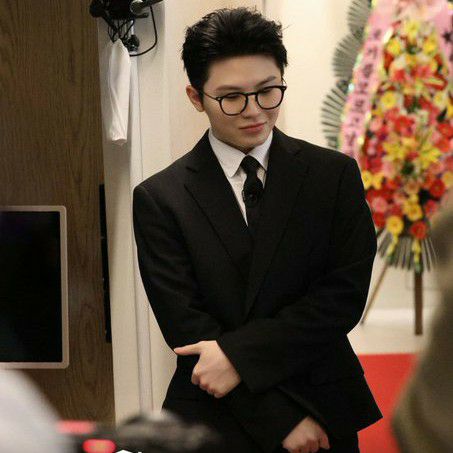 Latest photo of Woozi (SEVENTEEN)