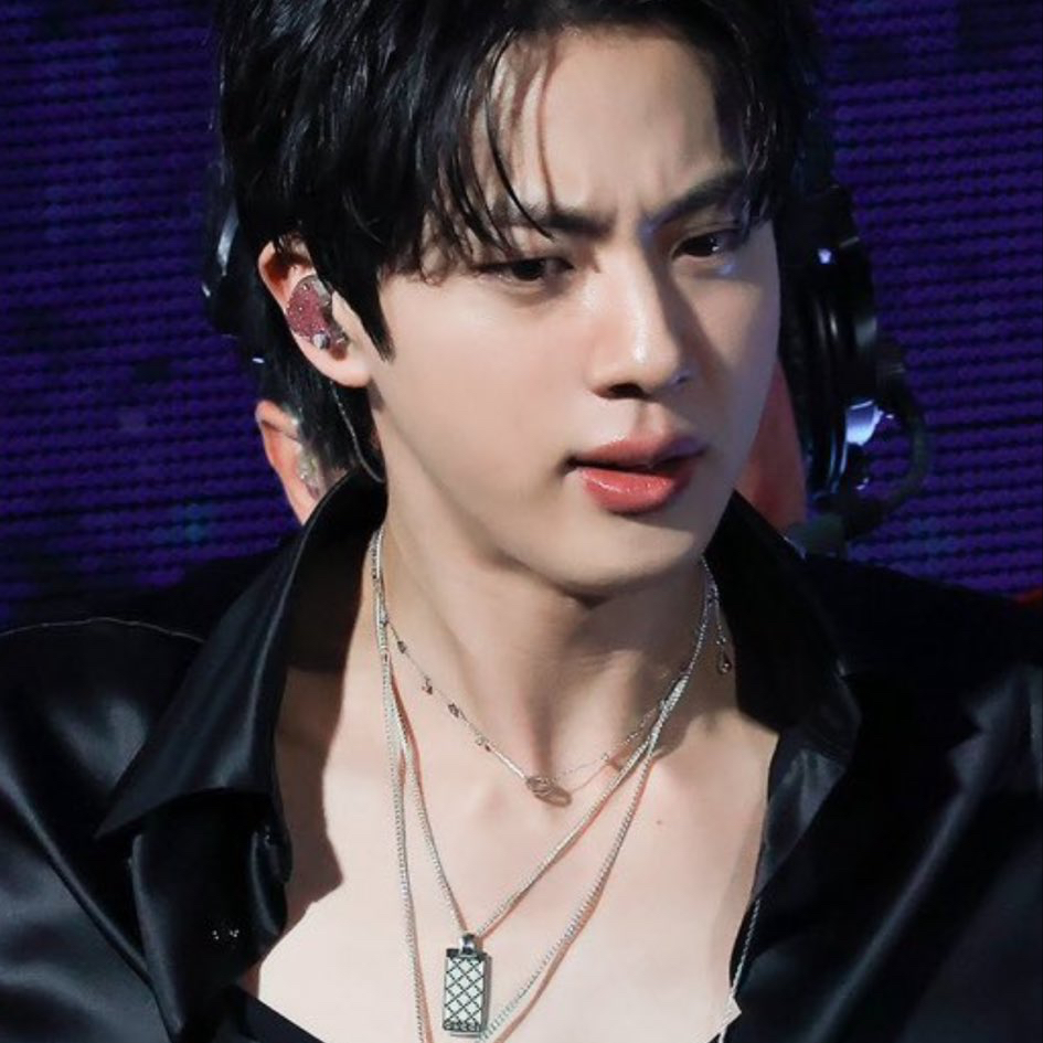 진 (방탄소년단)의 최신 사진