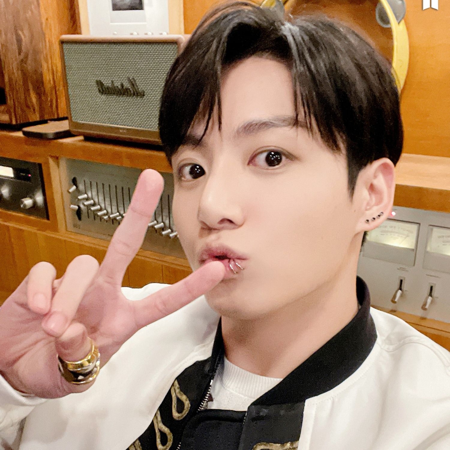 Latest photo of Jungkook (BTS)