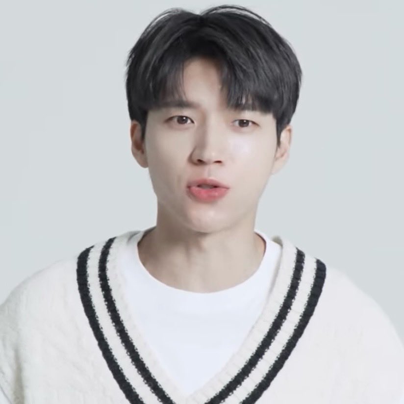 A moment captured by Woohyun (INFINITE)'s fan