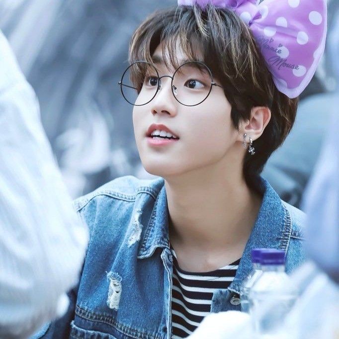 Foto aktivitas terbaru HAN (Stray Kids)