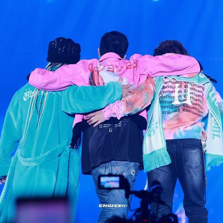 Momen yang diabadikan oleh penggemar G-DRAGON (BIGBANG)