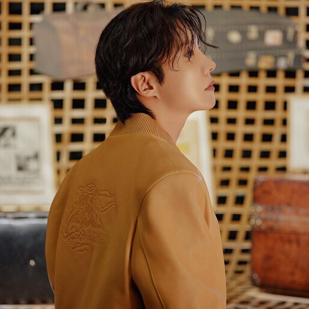 Latest photo of j-hope (BTS)