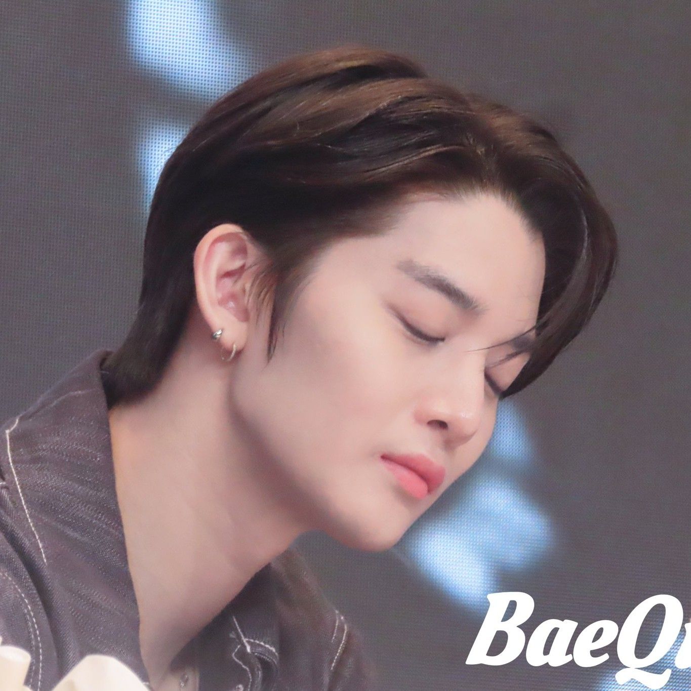 Foto aktivitas terbaru Bae Jinyoung