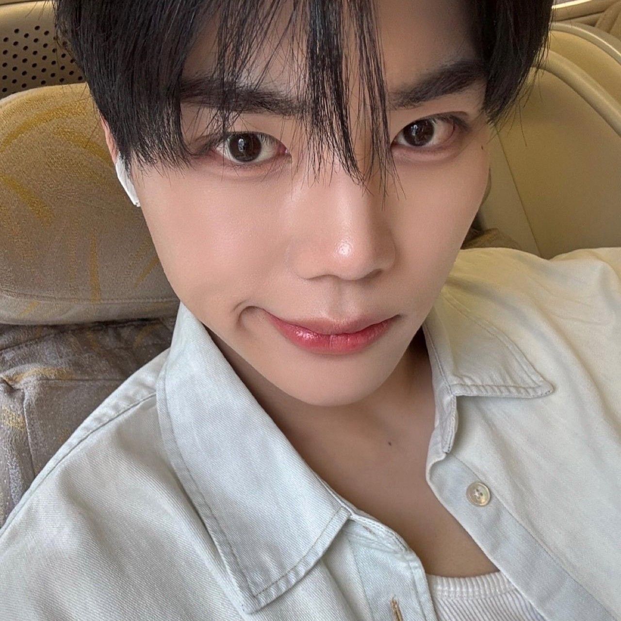 Recent activity shot of Park Gunwook (ZEROBASEONE)