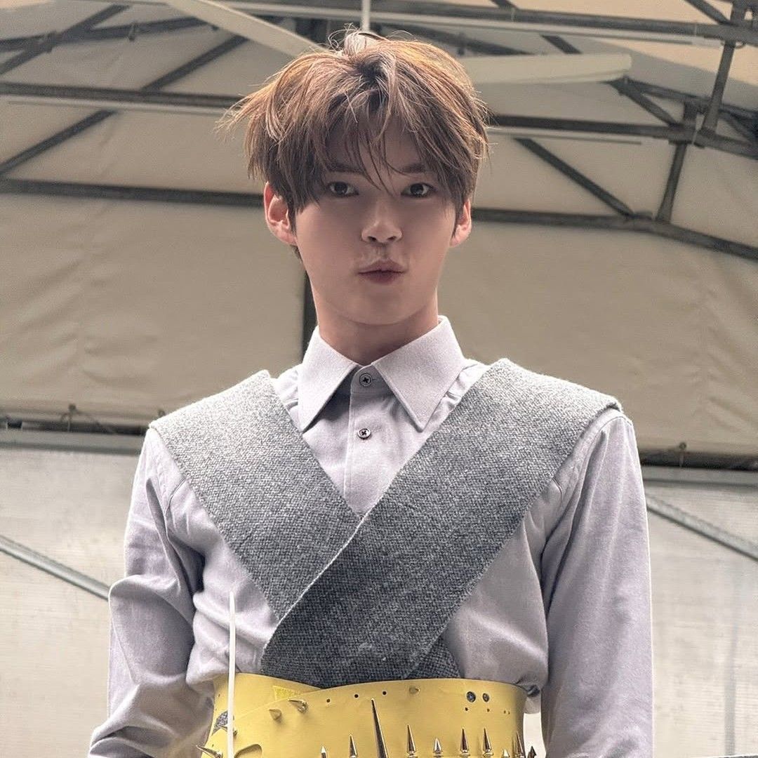 Latest photo of Sung Hanbin (ZEROBASEONE)