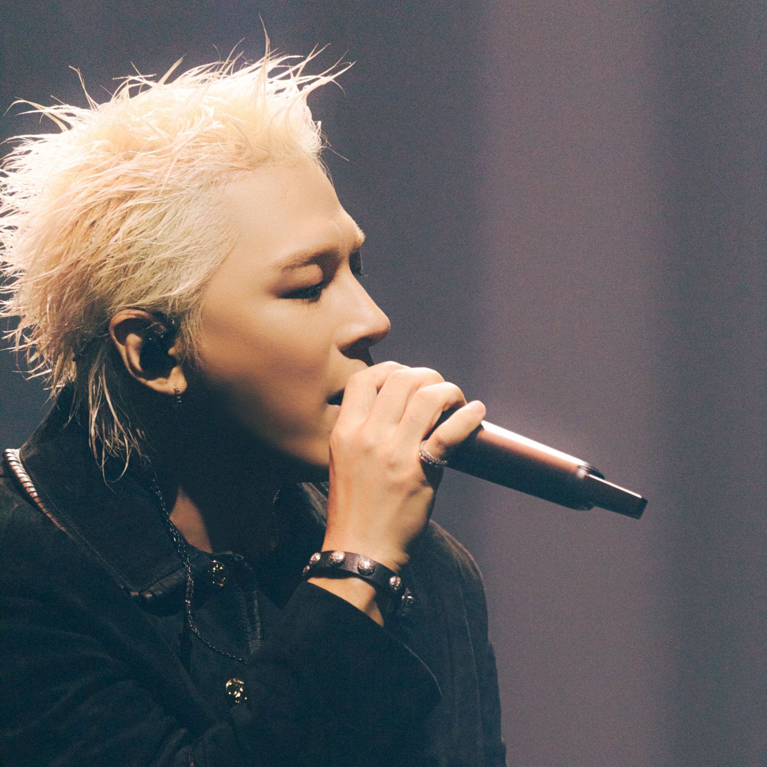Behind-the-scenes cut of Taeyang (BIGBANG)