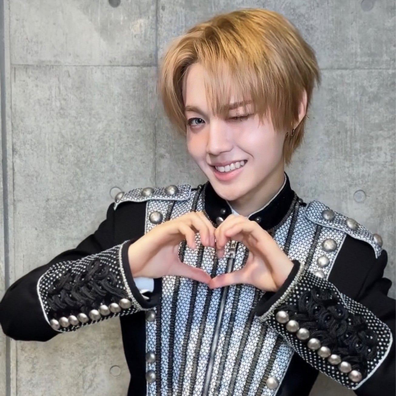 A moment captured by Doyoung (TREASURE)'s fan