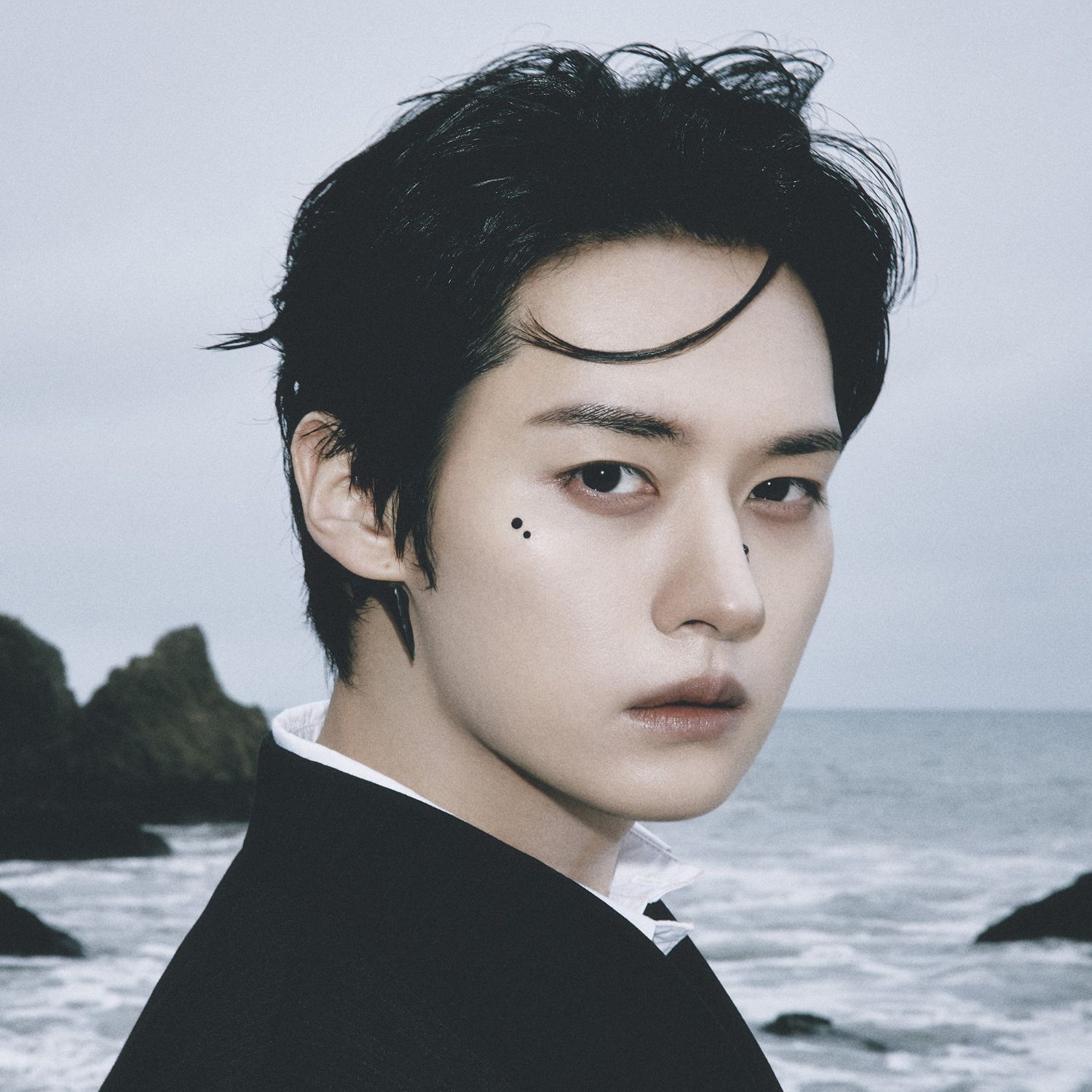 Latest photo of Lee Know (Stray Kids)