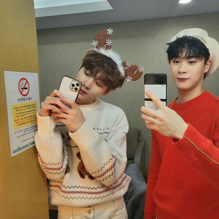 Latest photo of Moonbin (ASTRO)