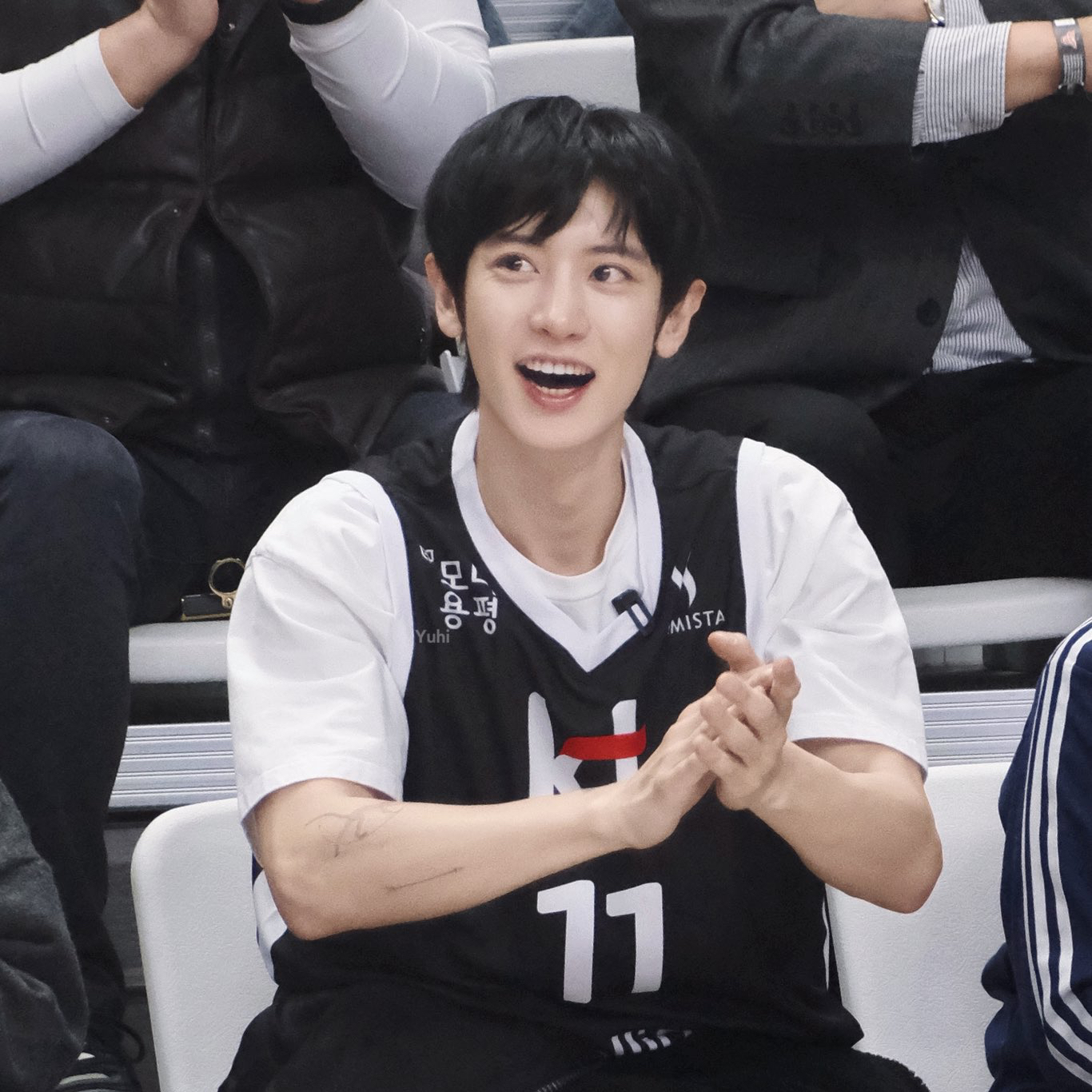 Foto terbaru Chanyeol (EXO)