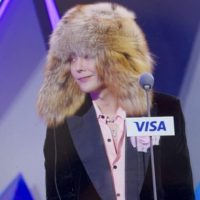 Behind-the-scenes cut of G-DRAGON (BIGBANG)