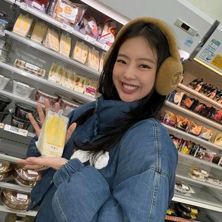Latest photo of Jennie (BLACKPINK)
