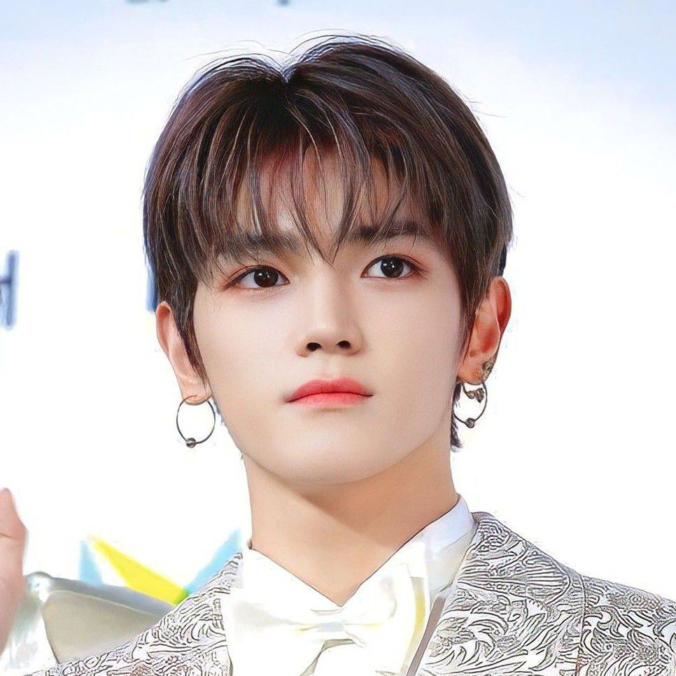 泰容 (NCT 127)的幕后花絮