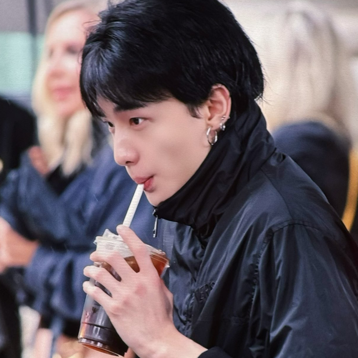 Potret di balik layar Hyunjin (Stray Kids)