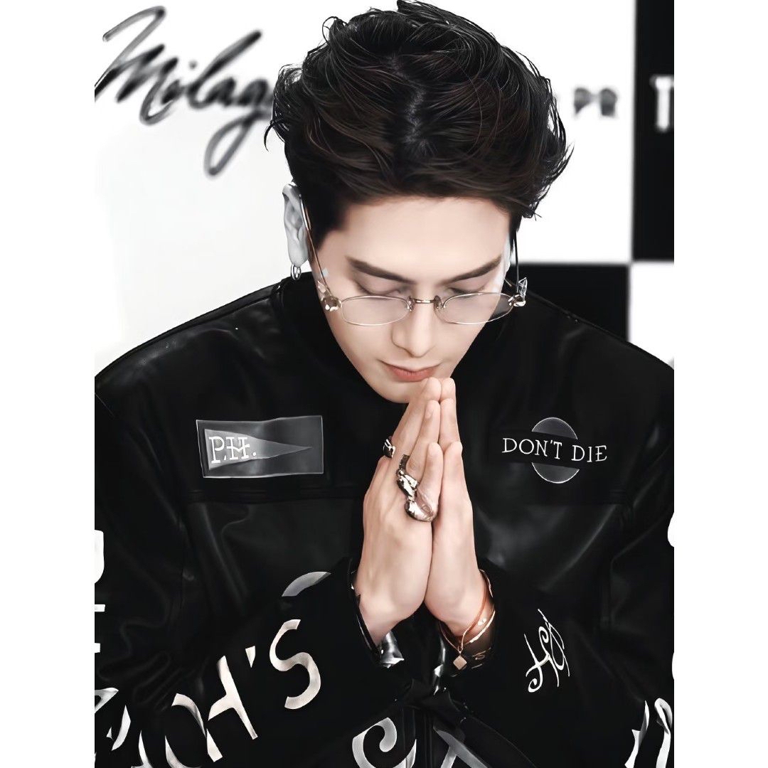Latest photo of Jackson (GOT7)