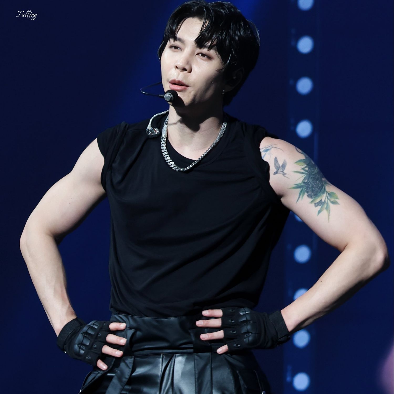Latest photo of Johnny (NCT 127)