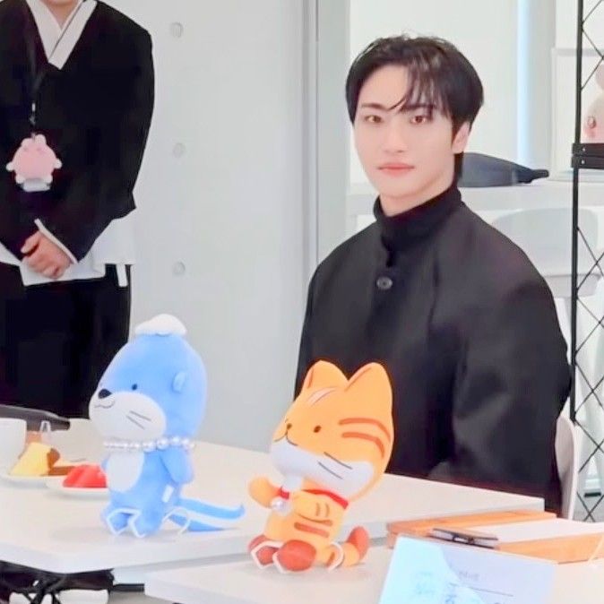 Behind-the-scenes cut of Seonghwa (ATEEZ)