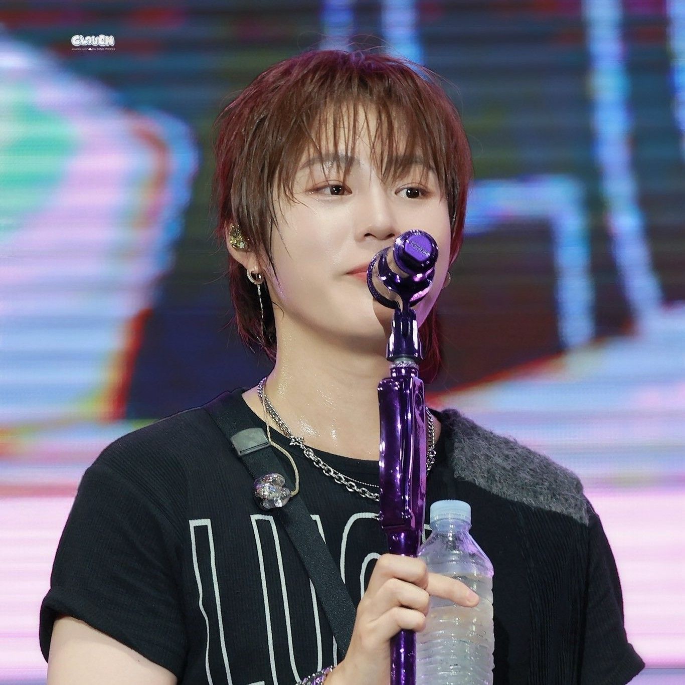 Behind-the-scenes cut of Ha Sungwoon