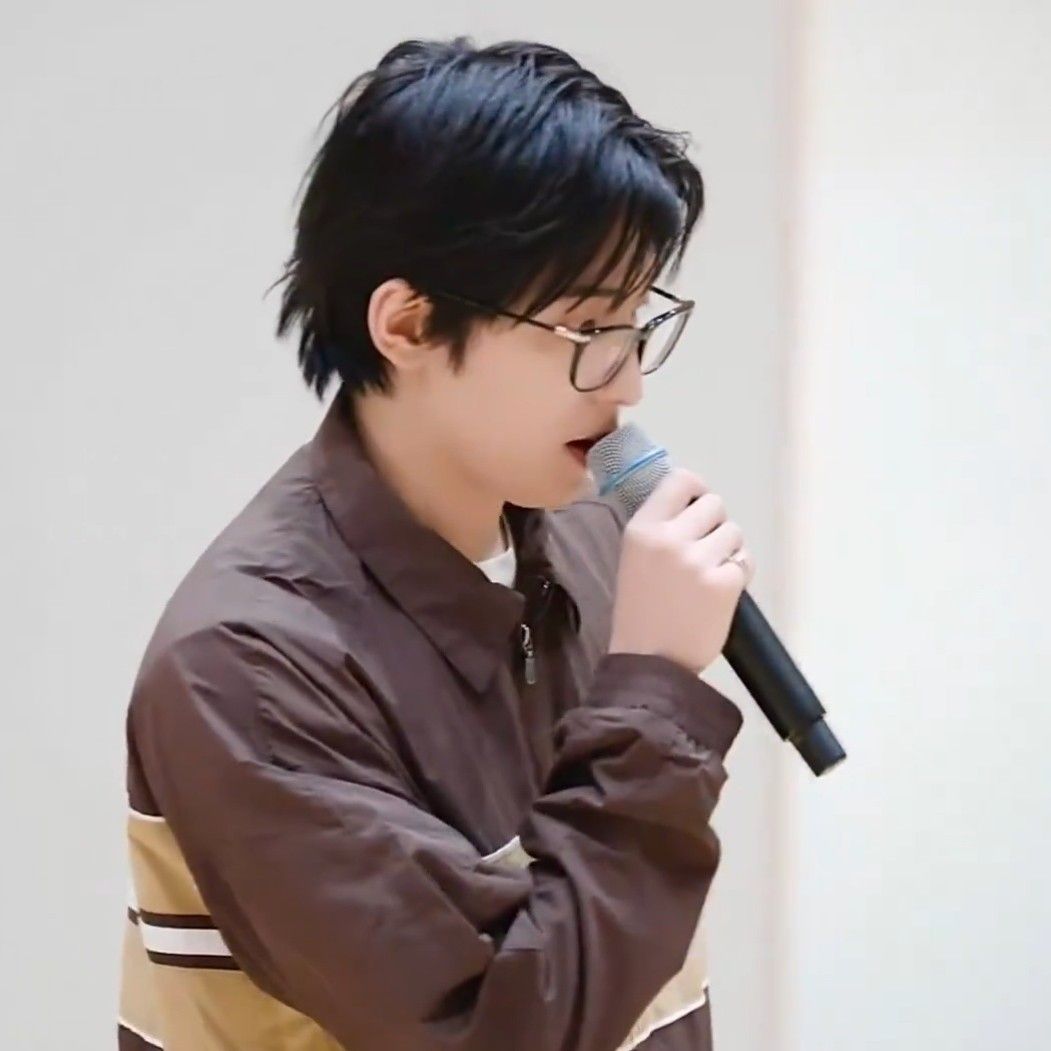 Behind-the-scenes cut of Wonwoo (SEVENTEEN)