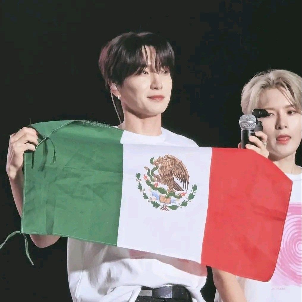 Recent activity shot of Leeteuk (Super Junior)