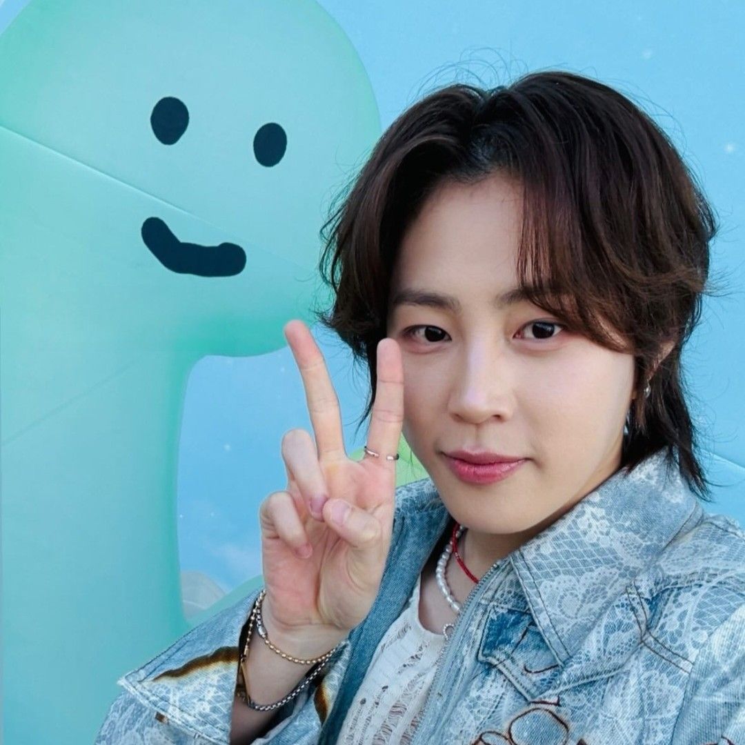 Recent activity shot of Ha Sungwoon
