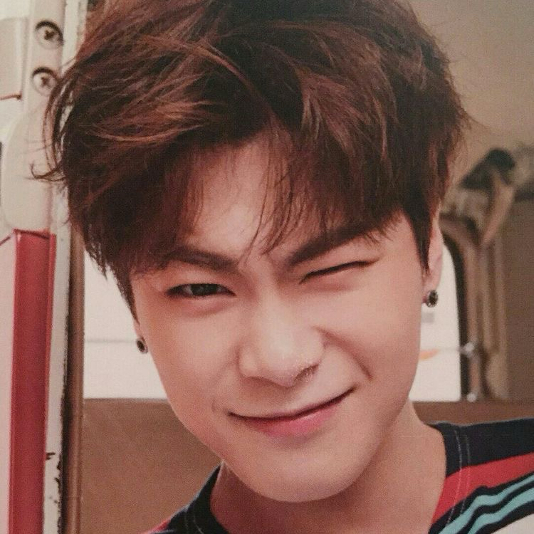 Behind-the-scenes cut of Moonbin (ASTRO)