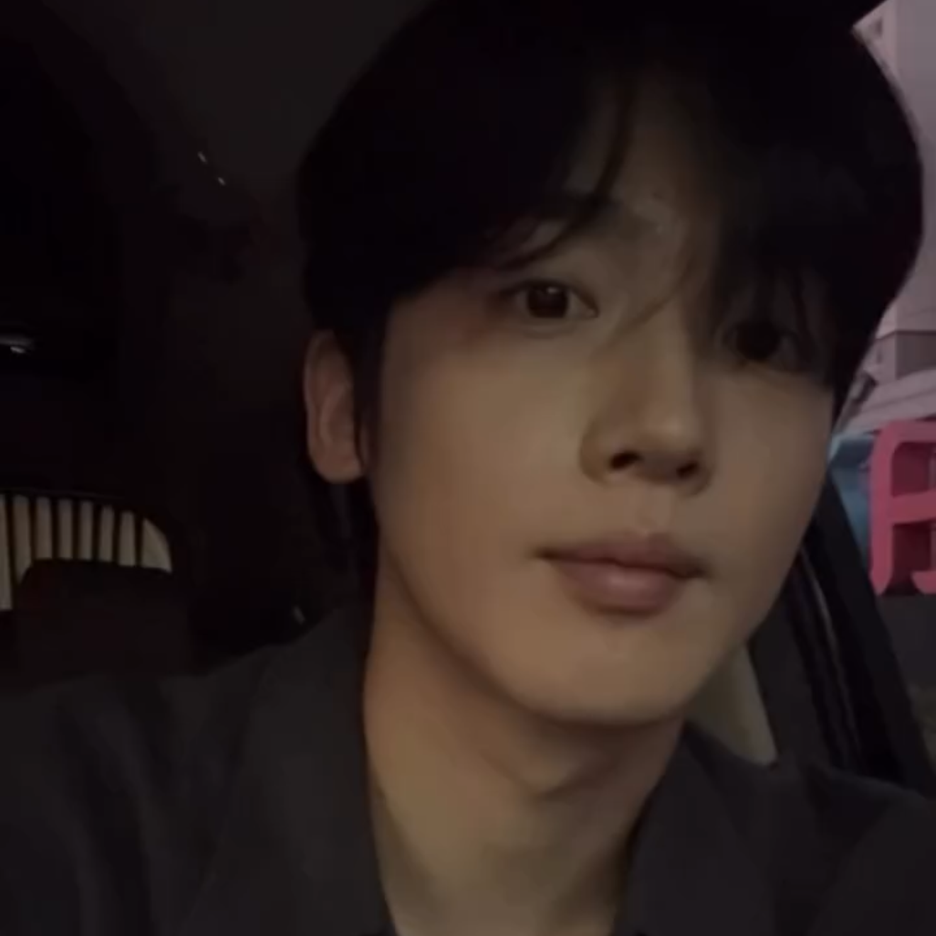 Behind-the-scenes cut of Kim Yohan (WEi)