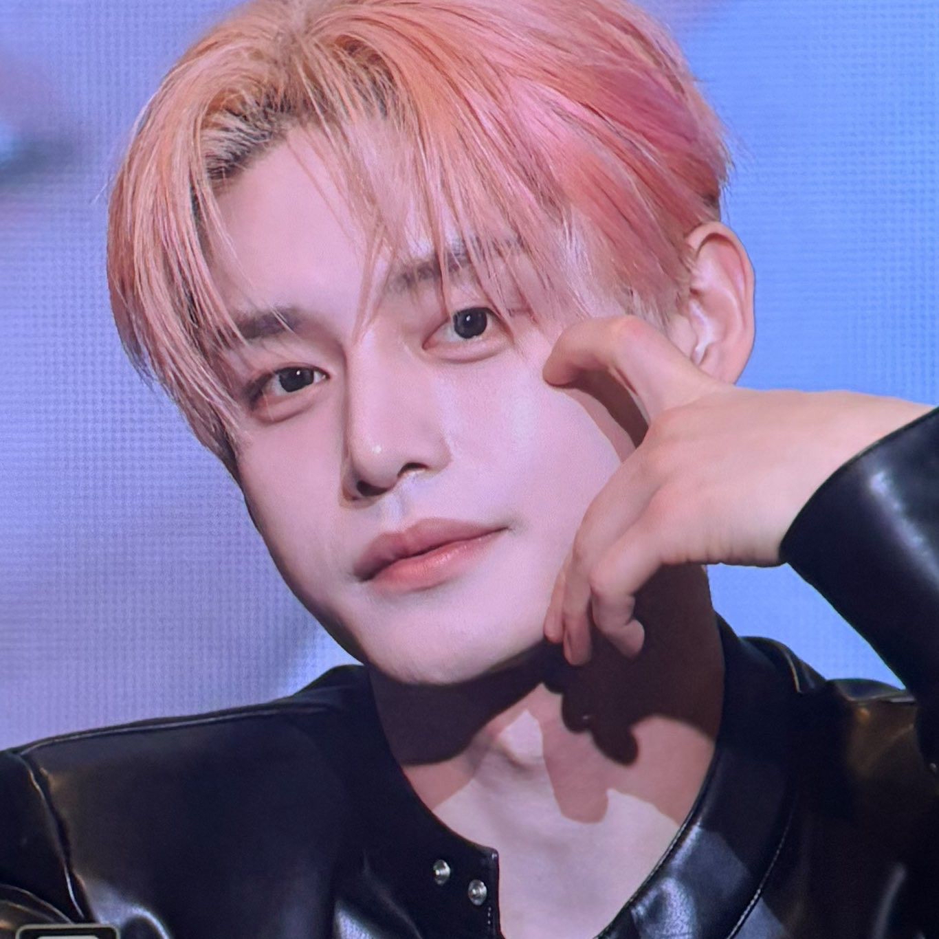 A moment captured by Kim Jiwoong (ZEROBASEONE)'s fan