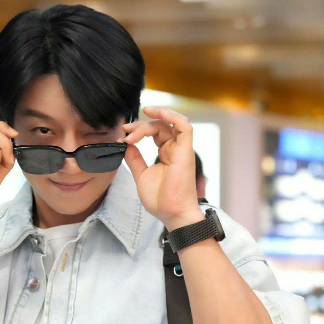 Recent activity shot of Hwang Chiyeol