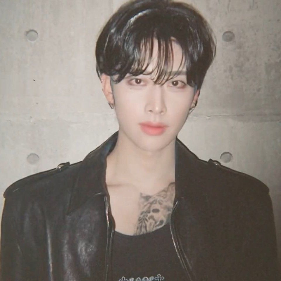 Recent activity shot of Ricky (ZEROBASEONE)