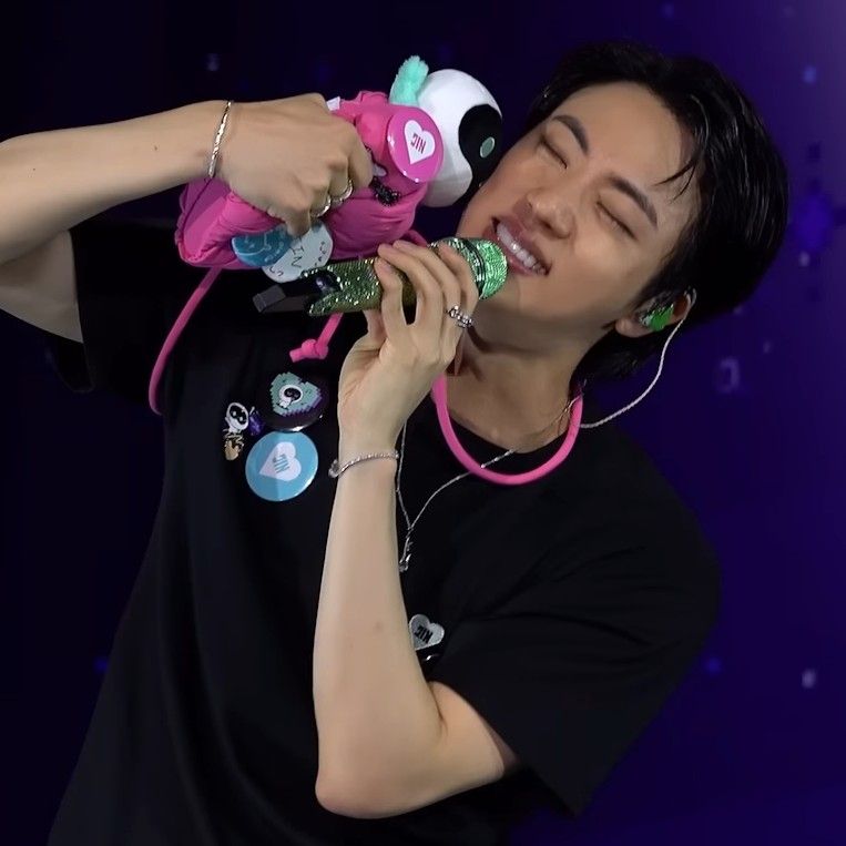 A moment captured by Jin (BTS)'s fan