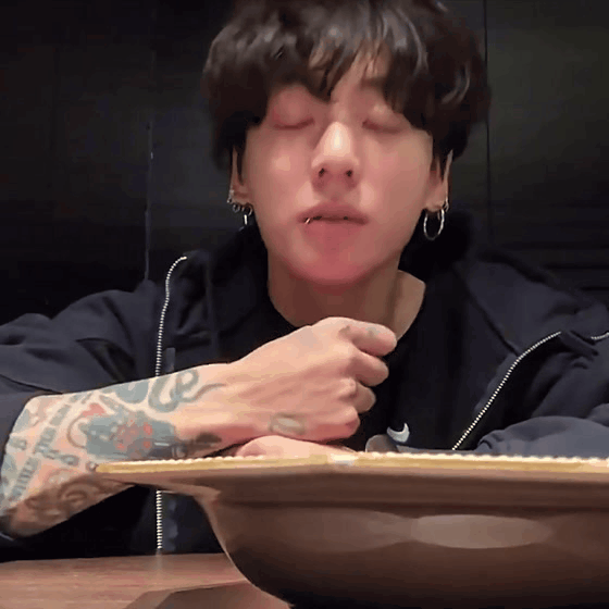 柾國 (防彈少年團)的幕後花絮