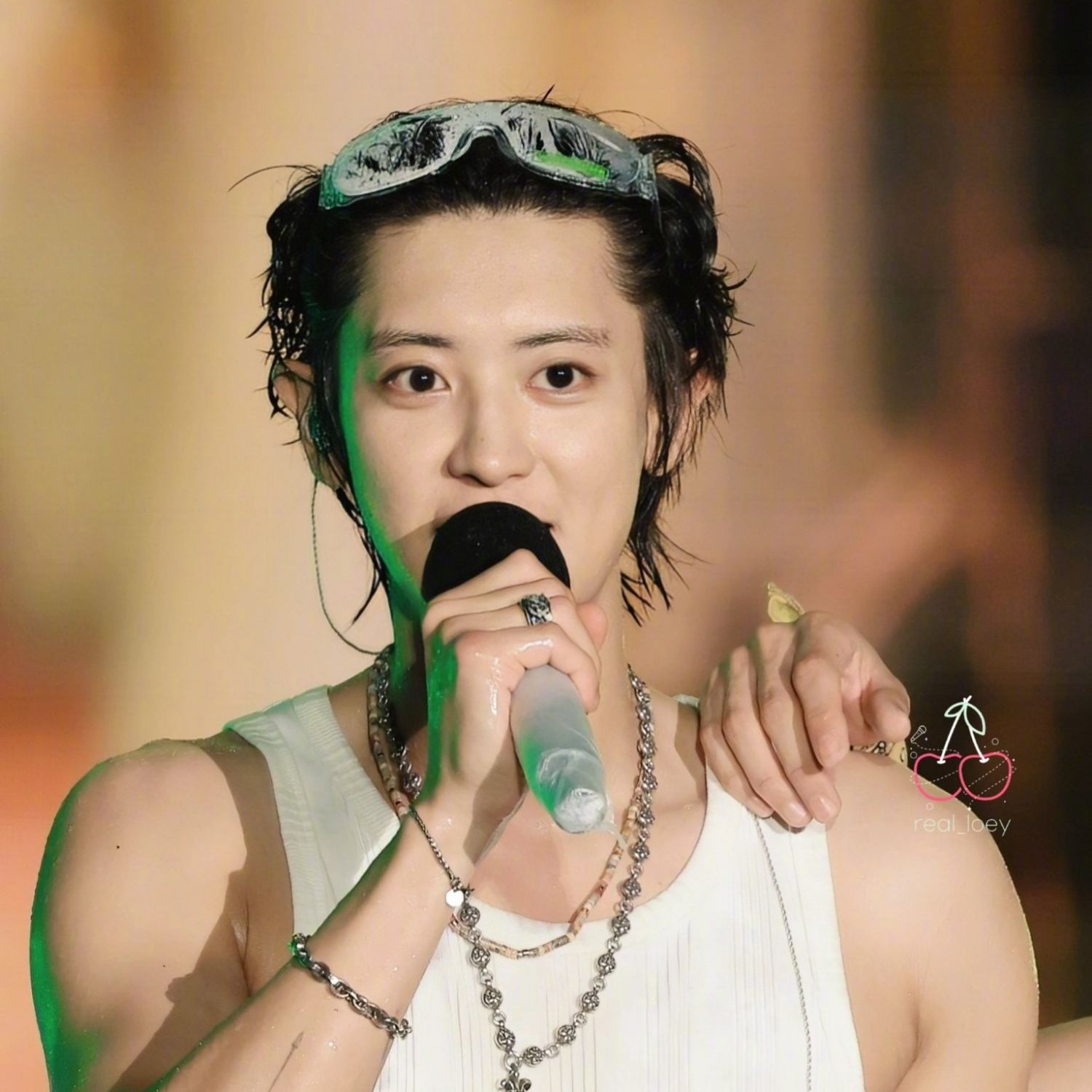 Behind-the-scenes cut of Chanyeol (EXO)