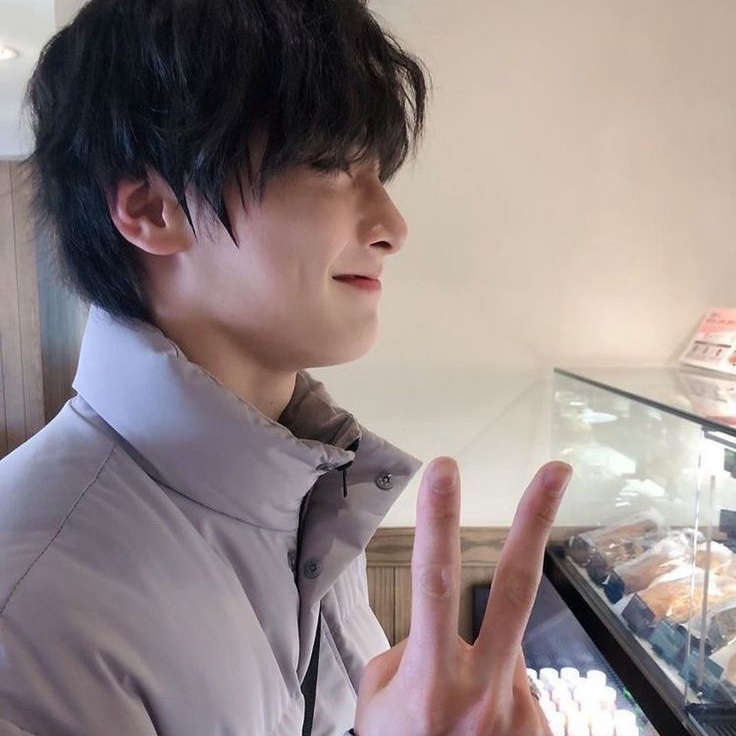 Behind-the-scenes cut of I.N (Stray Kids)